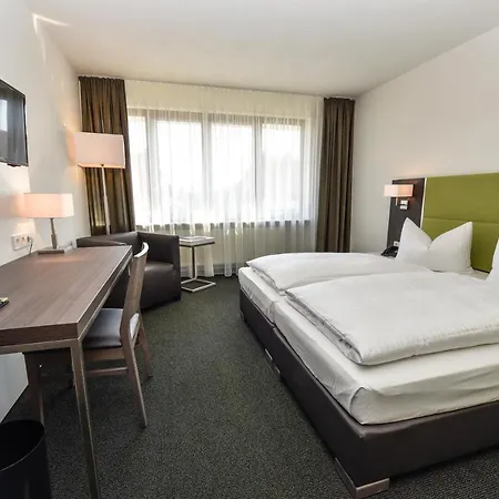 迈费尔德酒店 4*