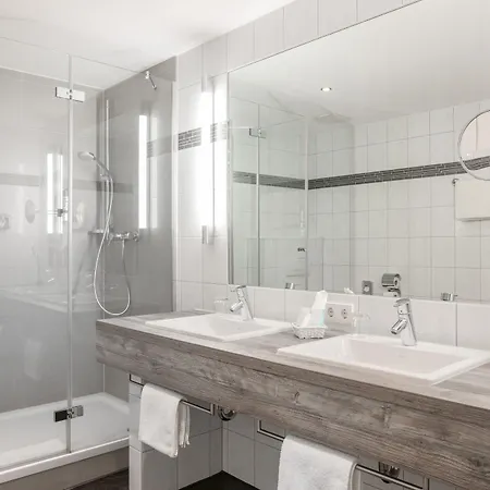 迈费尔德酒店 酒店 4*